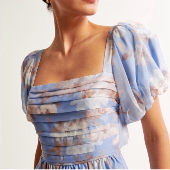 Abercrombie & Fitch Emerson Drama Bow-Back Maxi Dress Blue Floral (L) - Picture 2 of 8